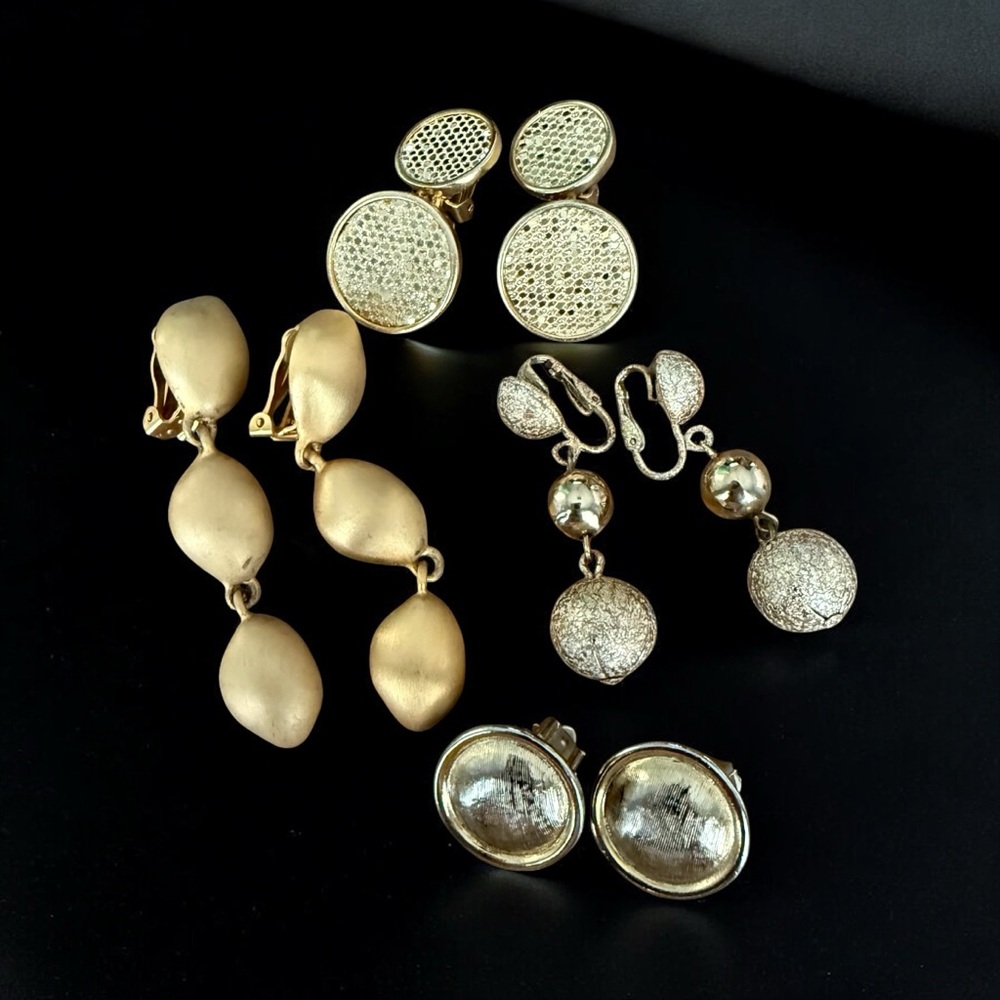 Lot of 4 Vintage 1980’s Gold Tone Clip On Earrings Unsigned Dangle Stud